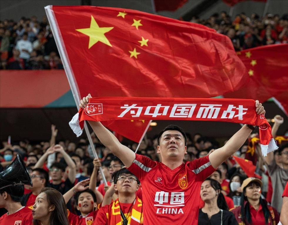 西媒：贝蒂斯与佩莱格里尼达成口头续约协议，新合同至2027年（西媒：佩莱格里尼与贝蒂斯口头达成续约，合约至2027年）