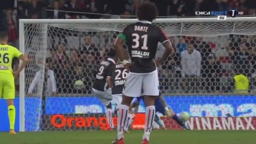 米体：索默犯了不少错，国米在寻找靠谱的一门（米体：索默多次失误，国米正物色更稳健门将）