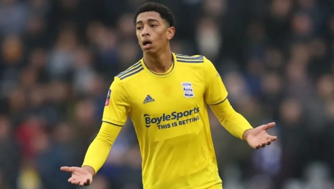 罗马诺：伊萨克受伤影响利物浦冬窗决策，1月或进行补强（罗马诺：伊萨克伤情或改变利物浦冬窗计划，1月或将引援补强）