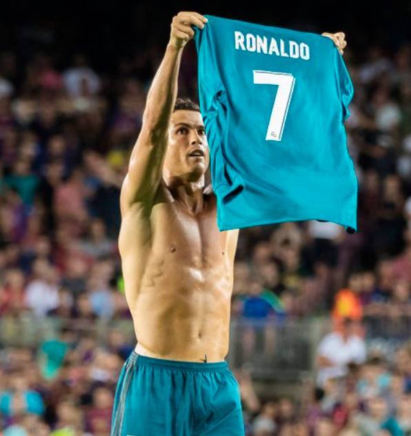 23.34岁，巴萨客战赫罗纳首发平均年龄创队史95年来最低纪录（巴萨客战赫罗纳首发平均年龄仅23.34岁，创队史近95年最低纪录）